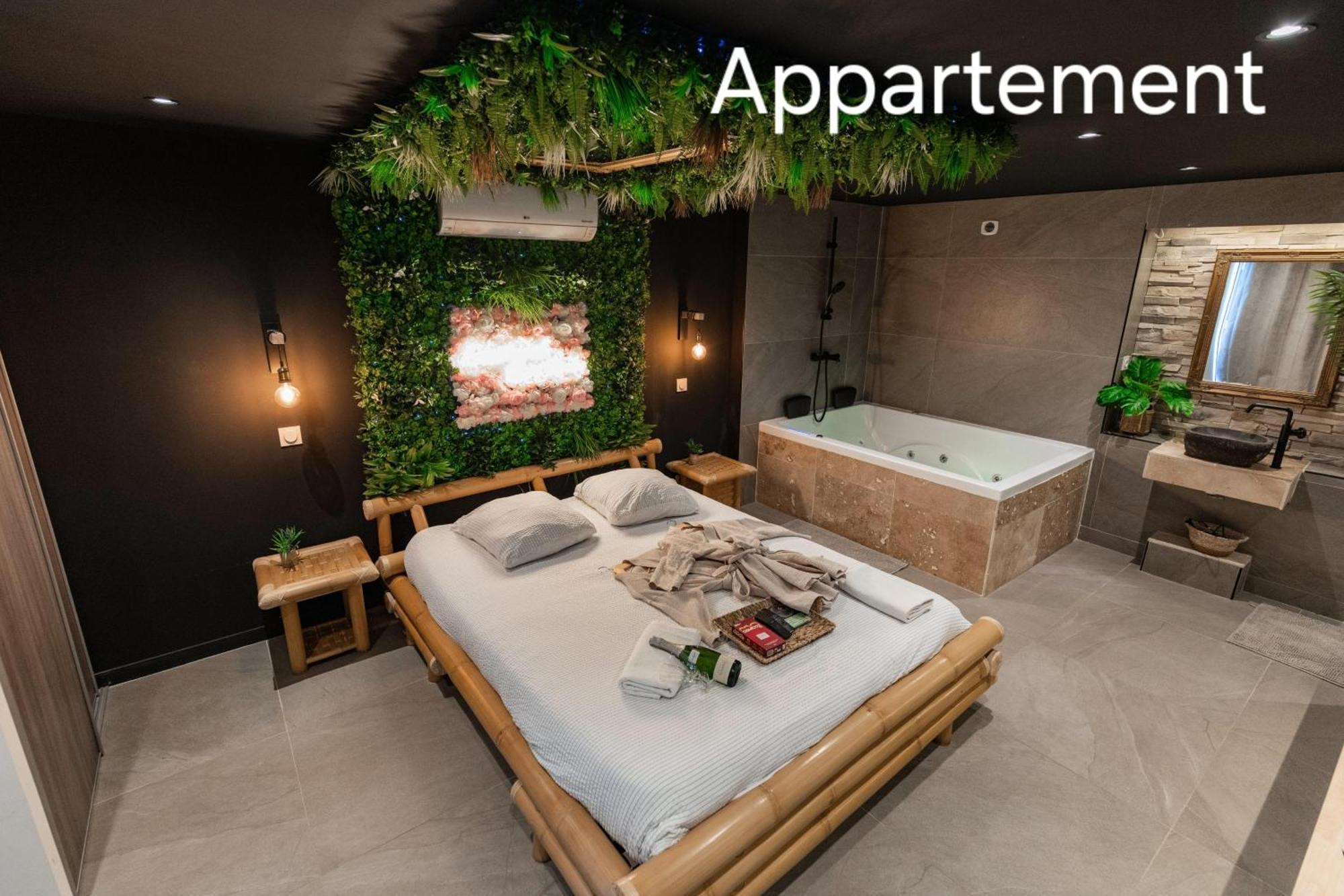 L'Experience Love Room Saint-Jean-Bonnefonds Esterno foto