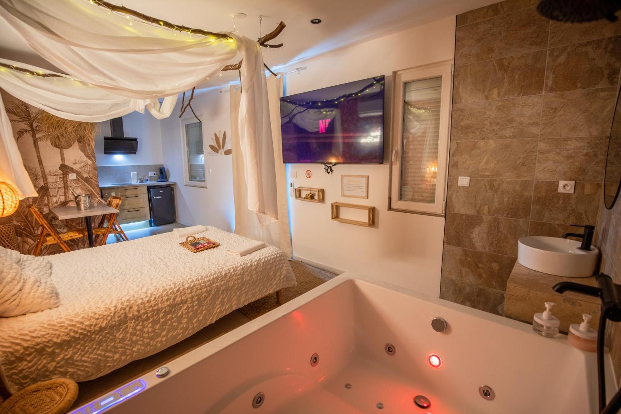 L'Experience Love Room Saint-Jean-Bonnefonds Esterno foto
